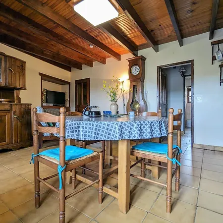 Casa vacanze Saint-ilpize, 3 Pièces, 4 Personnes - Fr-1-582-93 *